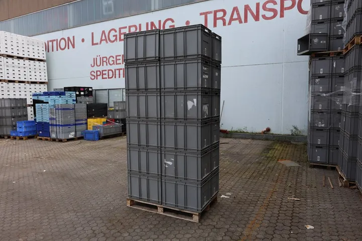 24 x SSI Schäfer Lagerboxen Stapelbar Maße: 60 x 40 x 40 cm